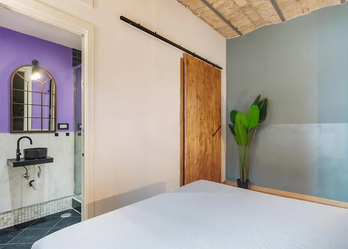 Apartment Quintino Terrace Near Termini Station *