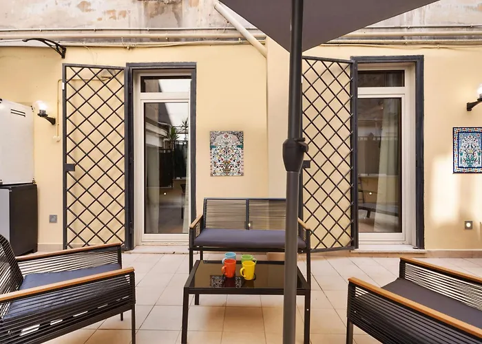Quintino Terrace Near Termini Station Apartment