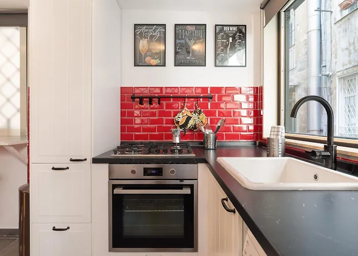 Apartment Quintino Terrace Near Termini Station Rom
