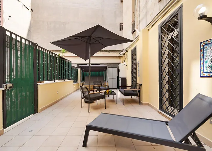 Apartment Quintino Terrace Near Termini Station *
